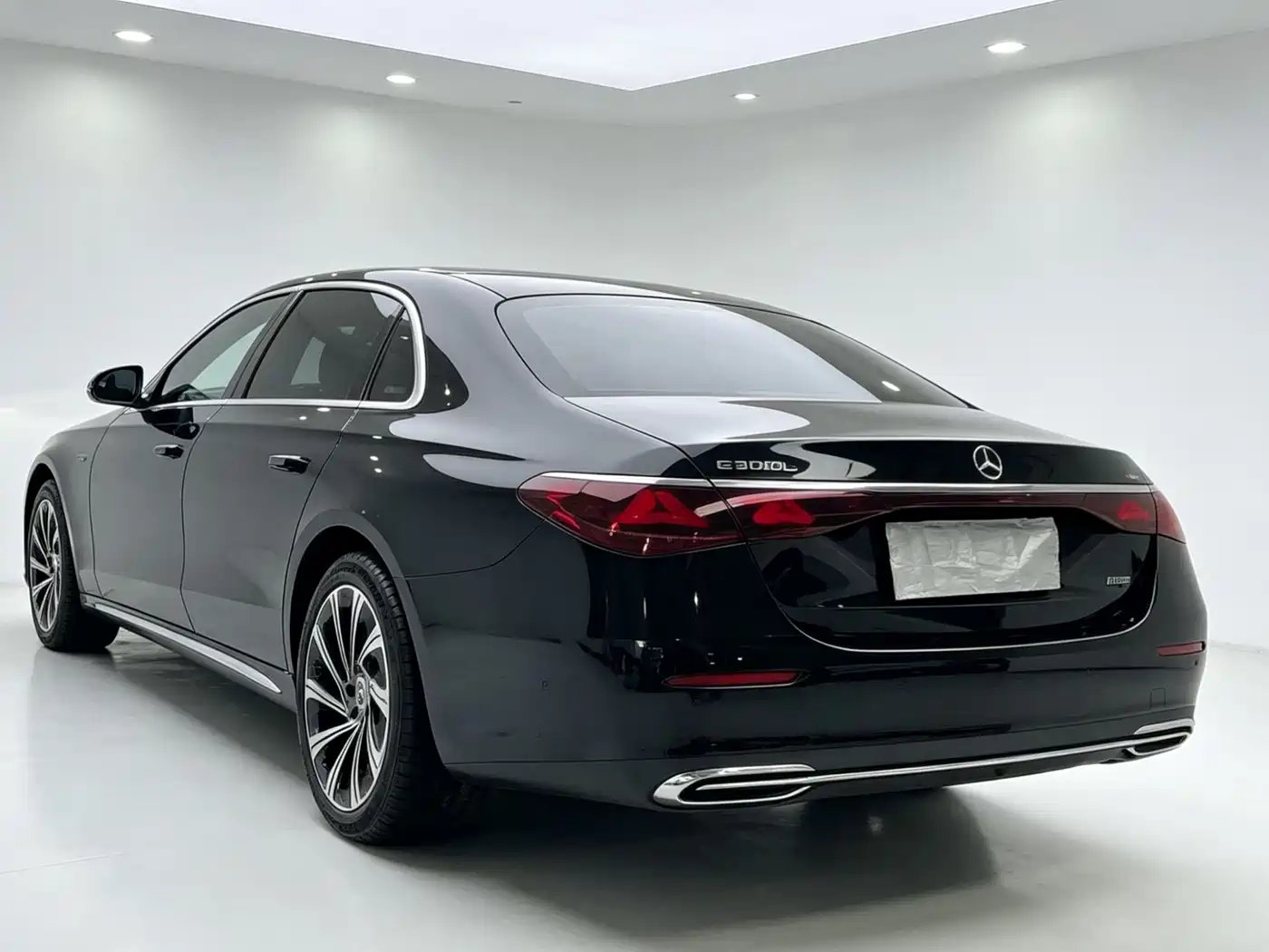 Mercedes-Benz E-Class 2025 E 300 L Luxury Sport фото 7