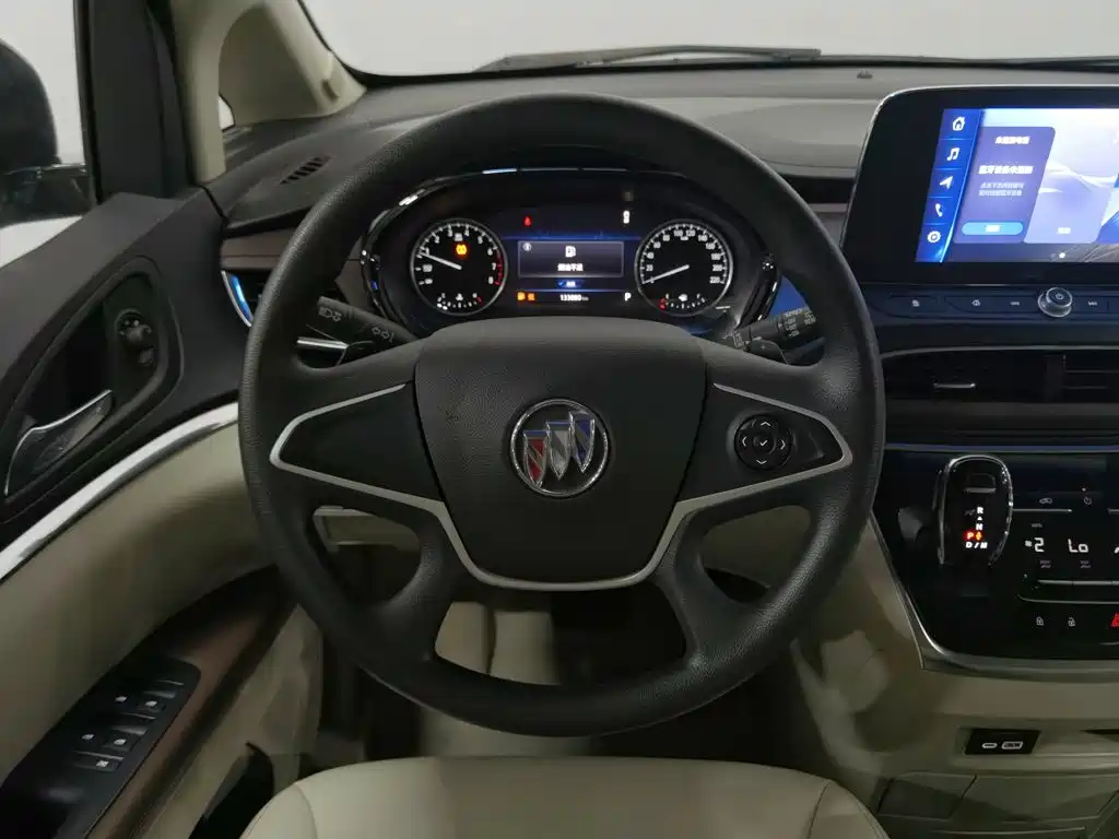 Фото 11 - Buick GL8