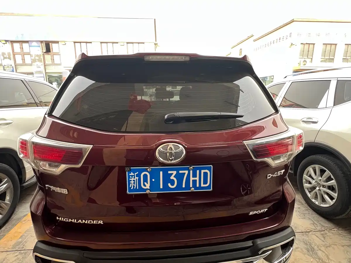 Toyota Highlander 2015 2.0T AWD Luxury Navigation Edition 7-seater фото 8