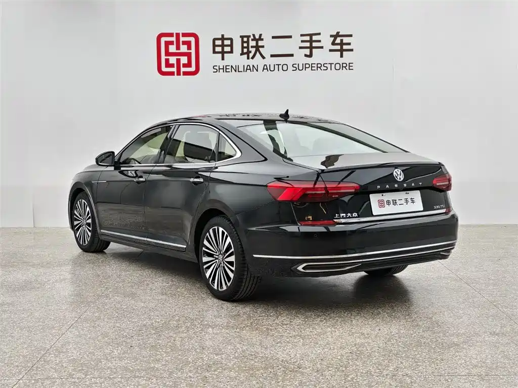 Volkswagen Passat 2020 330TSI Luxury Edition China VI фото 15