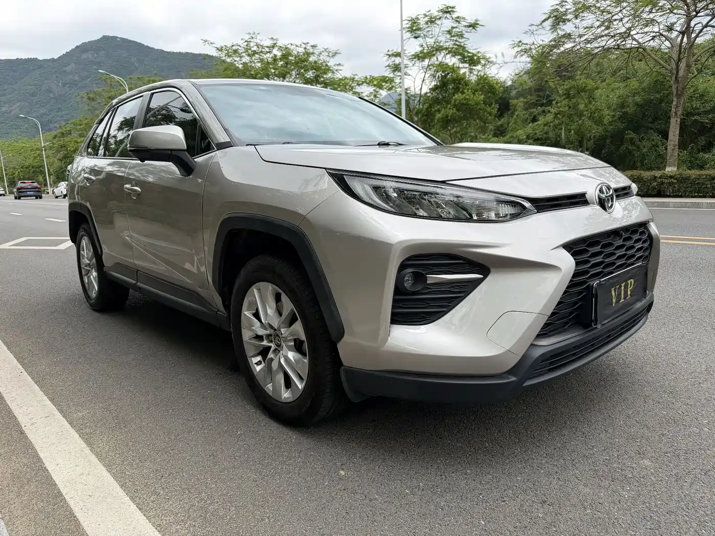 Toyota Wildlander 2022 Facelift 2.0L CVT 2WD Leading Edition фото 3