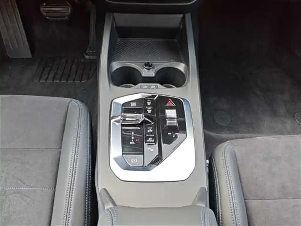 BMW 2 Series 2025 225L M Sport Moonlight Package фото 16