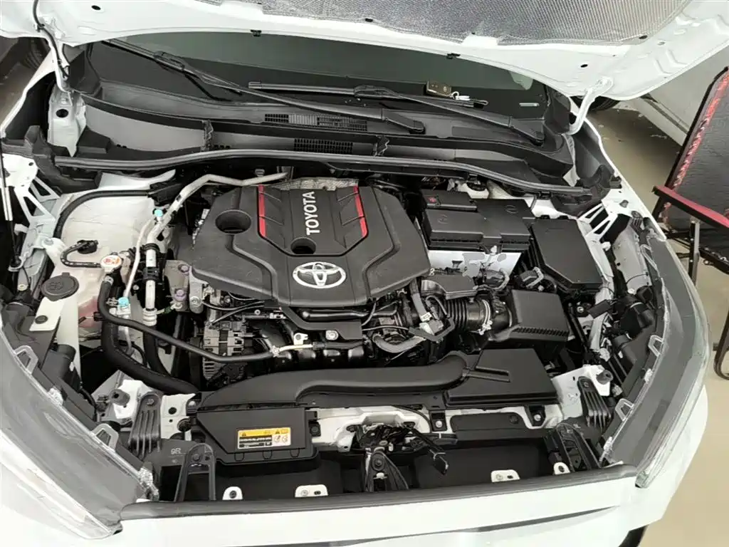 Toyota Frontlander 2022 2.0L CVT Leading Edition фото 20