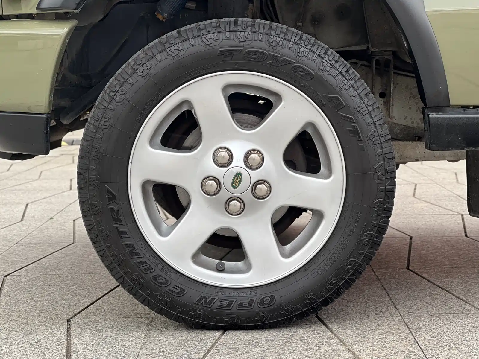 صورة 8 - Land Rover Discovery