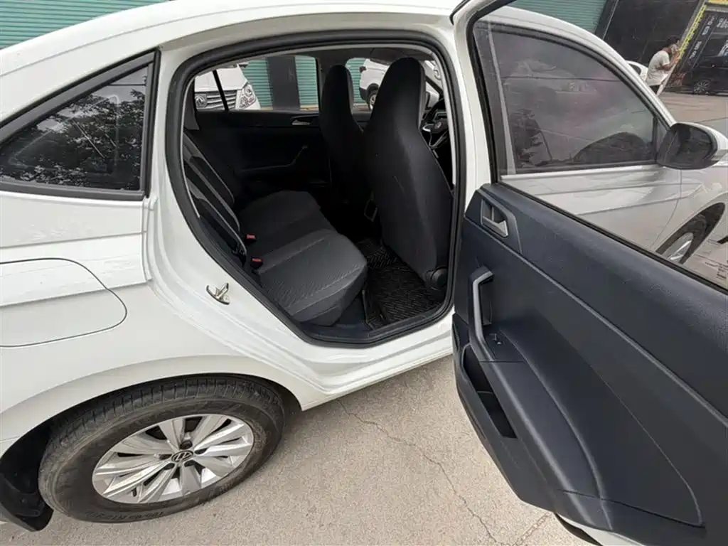 Volkswagen Lavida 2023 Xinrui 1.5L Auto Xinyi Edition фото 4