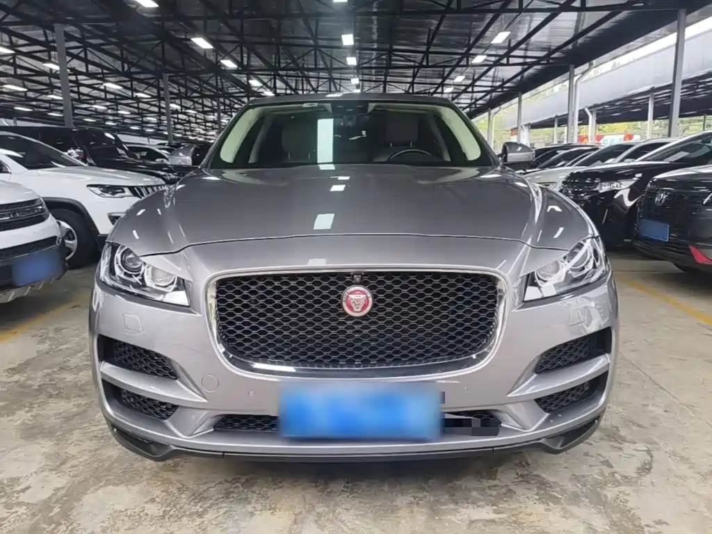 Jaguar F-PACE 2021 2020 2.0T Urban Premium Edition