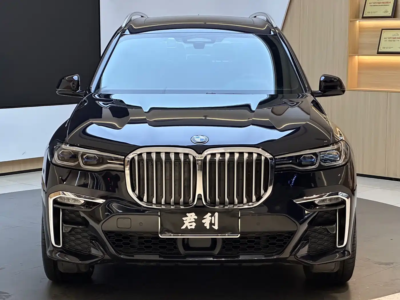 BMW X7 2019 xDrive40i Exclusive M Sport Package фото 3