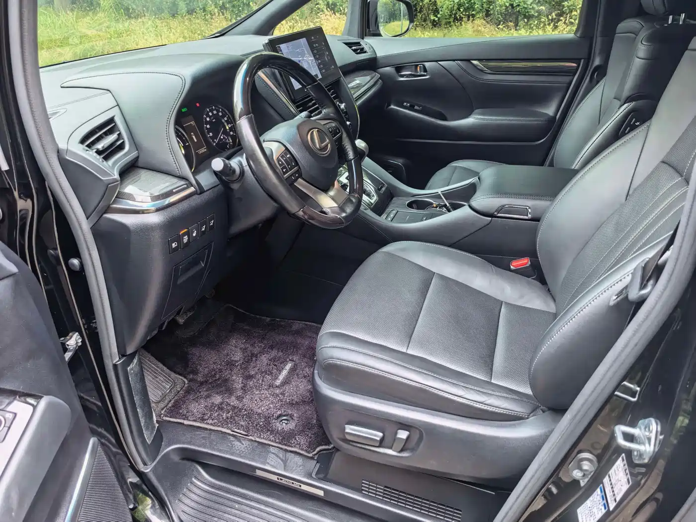 Lexus LM 2020 2020 300h Seven-Seater Elegance Edition