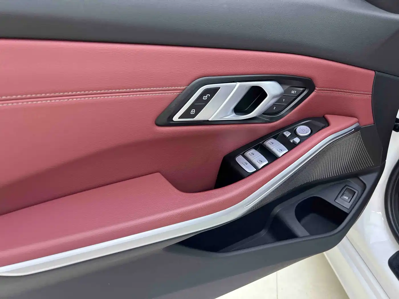 BMW 3 Series 2024 320Li M Sport Package фото 10