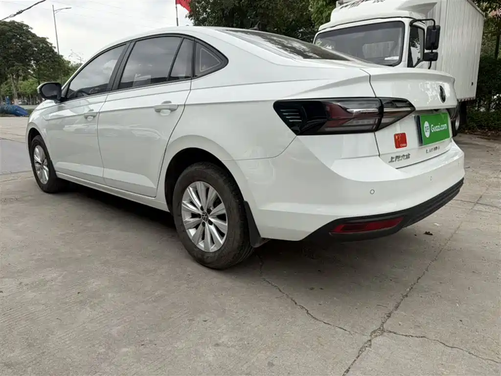 Volkswagen Lavida 2023 Xinrui 1.5L Auto Xinyi Edition фото 11