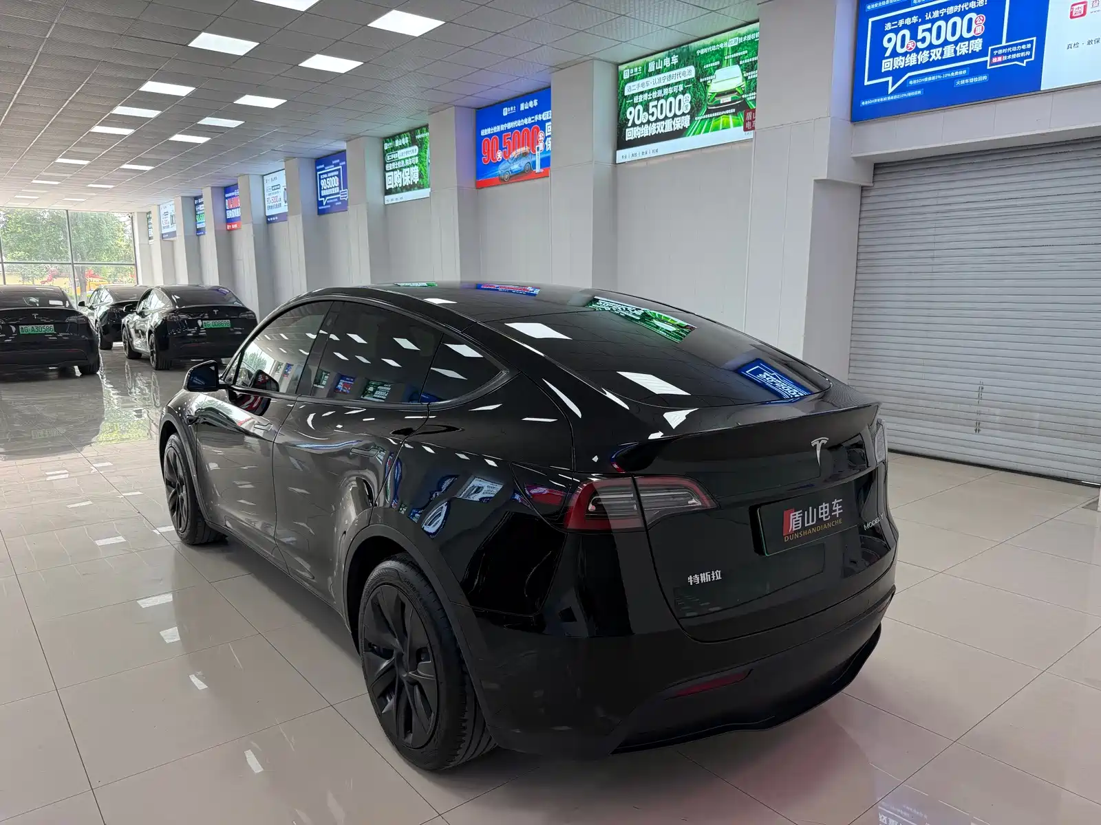 Фото 4 - Tesla Model Y