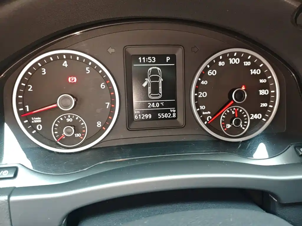 Фото 13 - Volkswagen Tiguan