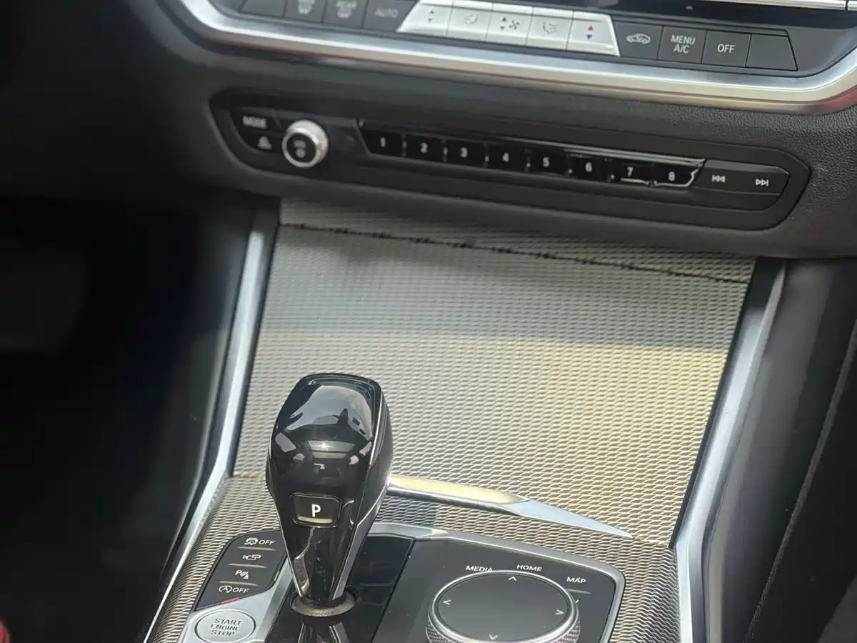 BMW 3 Series 2021 325Li M Sport Night Edition фото 10