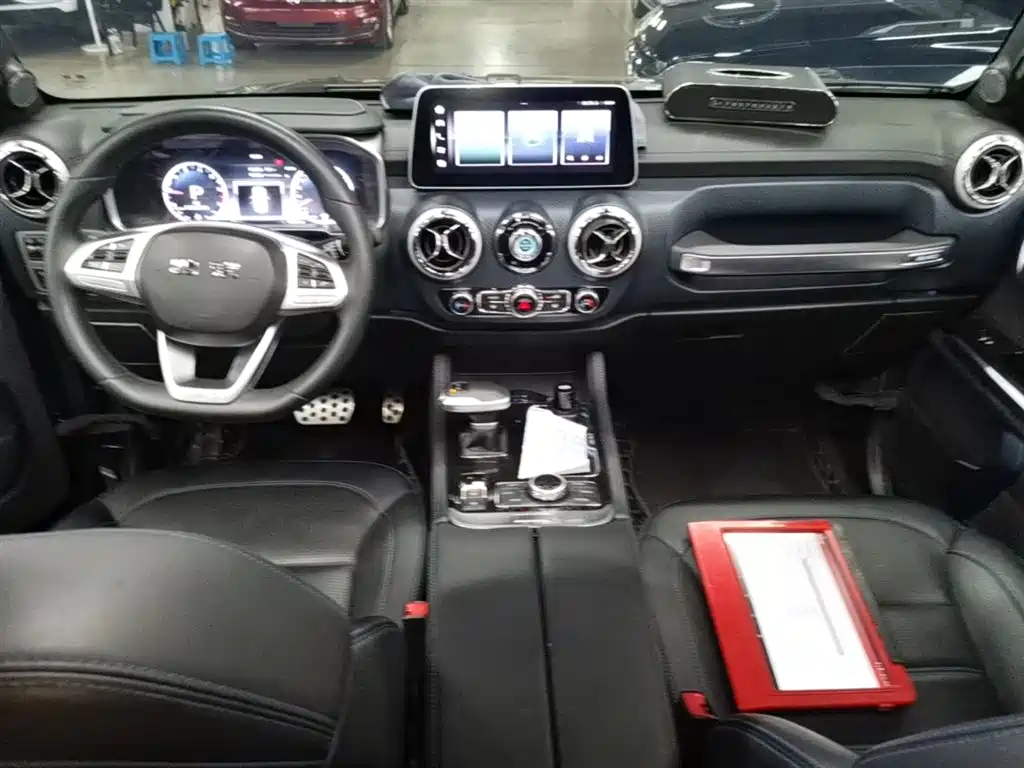 BAIC ORV Beijing Offroad BJ40 2023 2.0T Auto 4WD Urban Hunter Knight Edition фото 10
