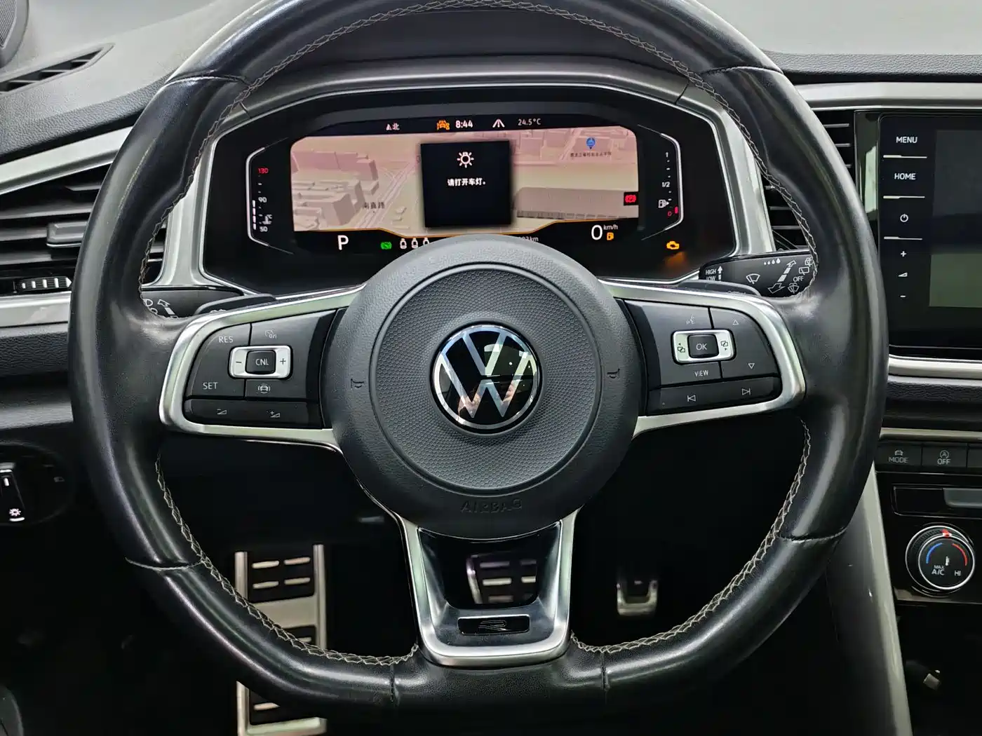 VOLKSWAGEN T ROC EXPLORING SONGS
