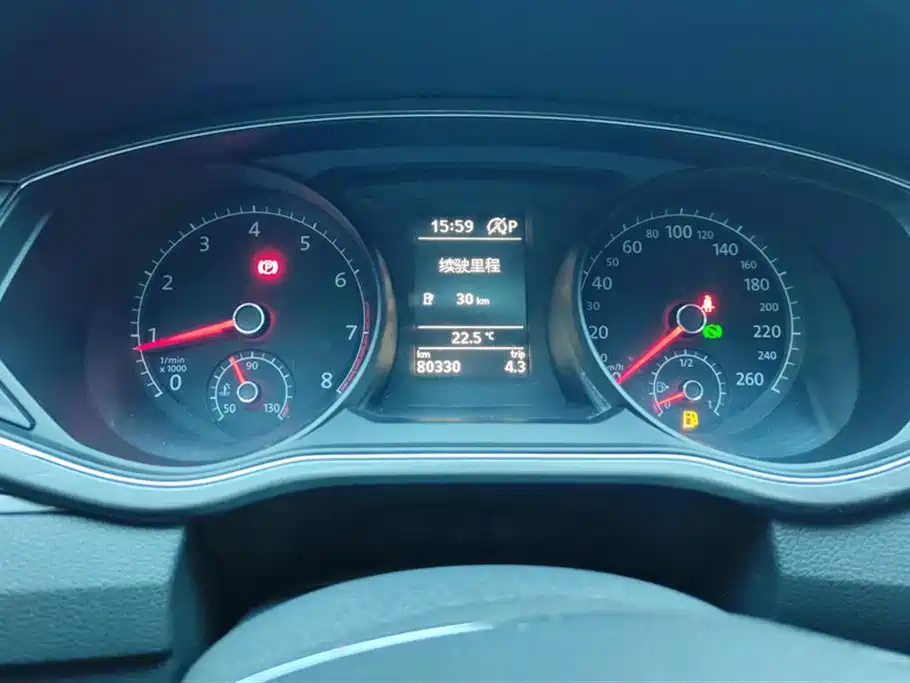 Volkswagen Passat 2016 330TSI DSG Honor Edition фото 14