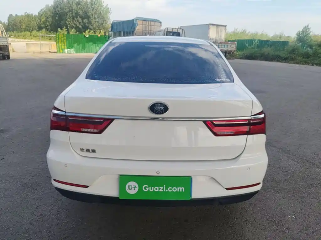 BYD Qin 2020 2019 1.5L Automatic Luxury Edition