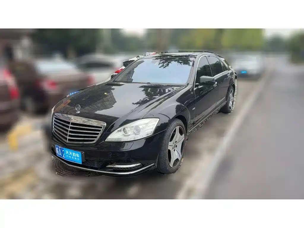 Фото 1 - Mercedes-Benz S-Class