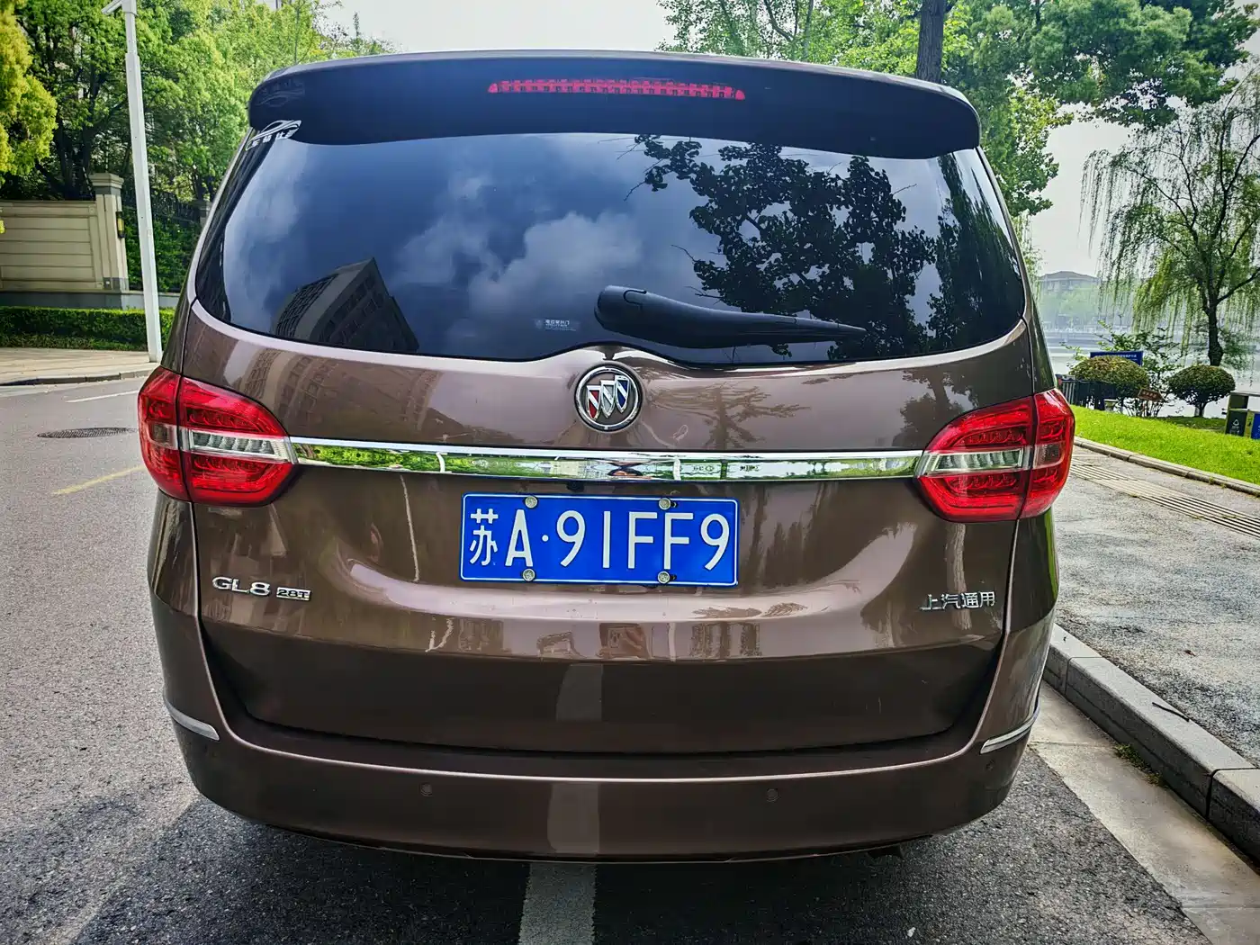 Buick GL8 2018 28T Premium Model China VI фото 13
