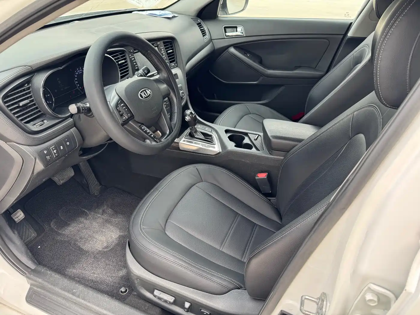 Kia K5 2013 2012 2.0L Automatic DLX