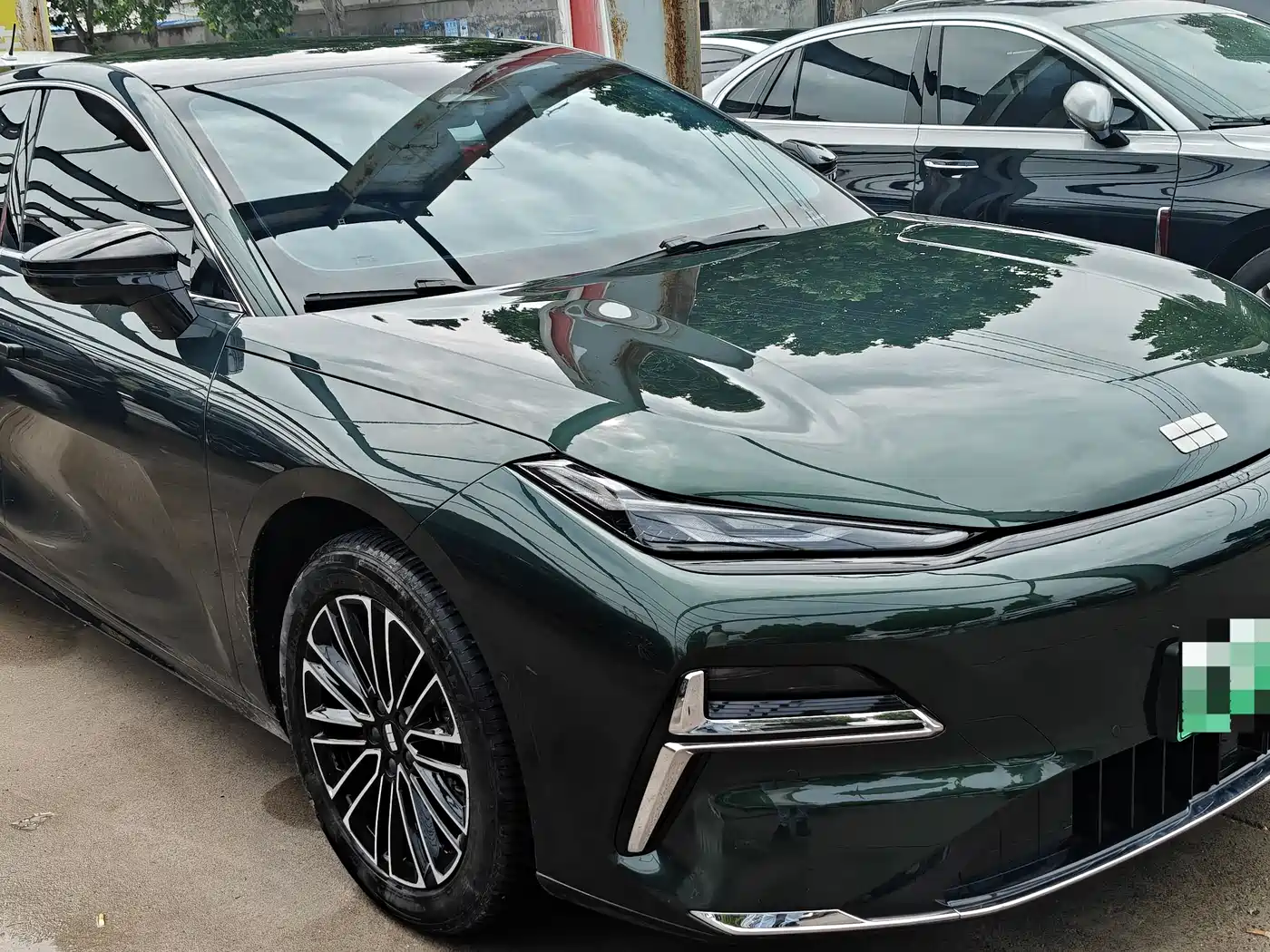Geely Galaxy Galaxy Xingyao 8 2025 130km EM-i Premium Edition фото 3