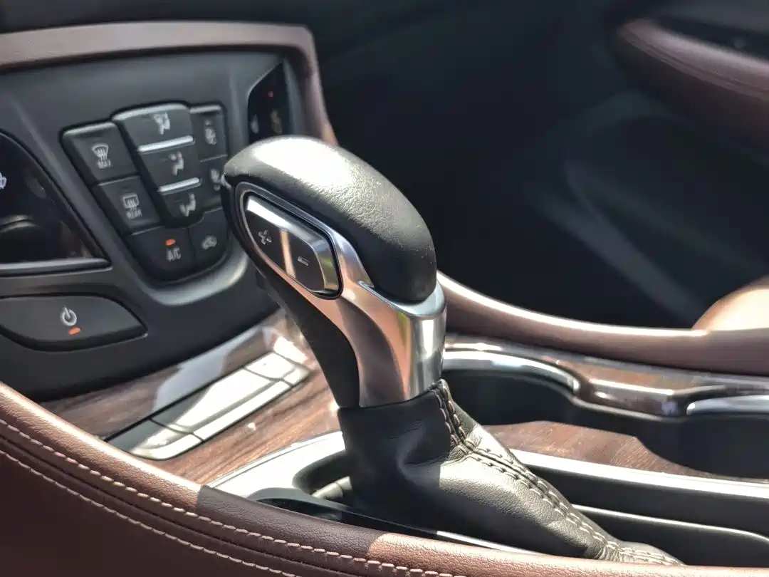 Buick Envision Plus 2017 28T AWD Elite фото 14