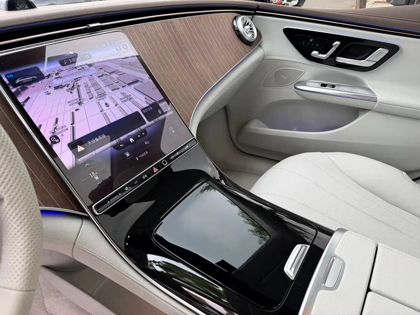 Mercedes-Benz EQE 2022 350 Luxury Edition фото 16