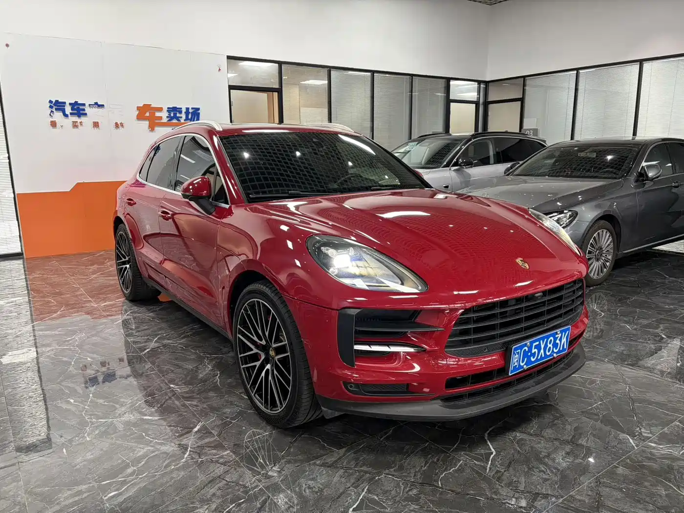 Фото 3 - Porsche Macan