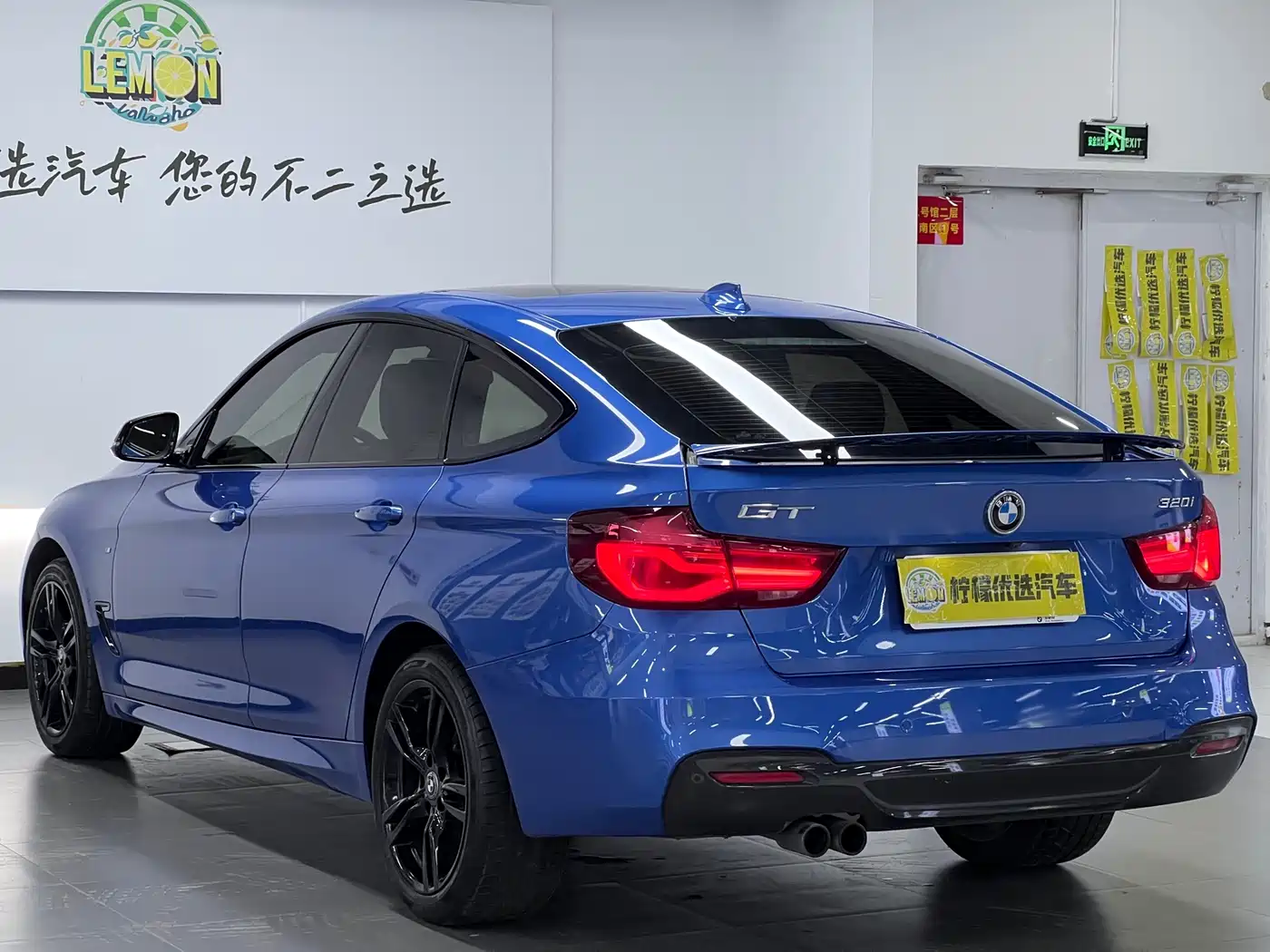 BMW 3 Series GT 2019 320i M Sport Black Night Edition фото 6