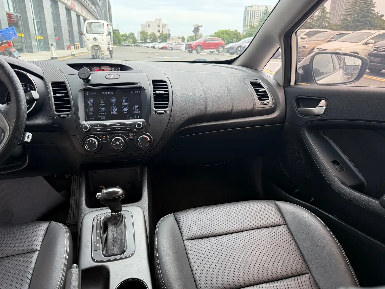 Фото 8 - Kia K3