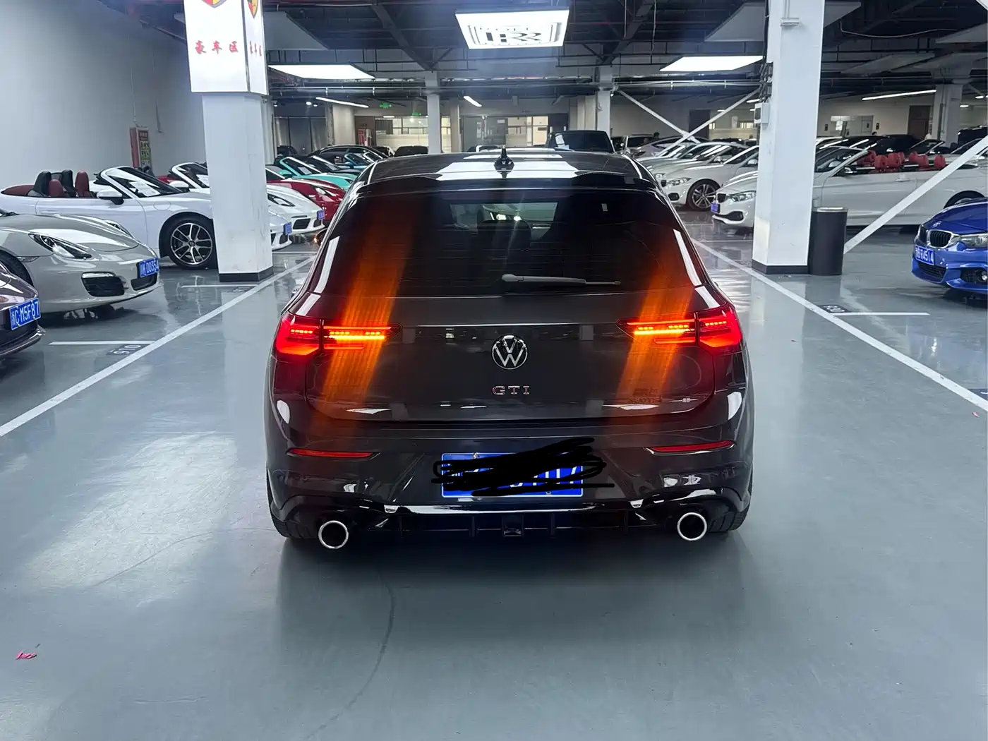 VOLKSWAGEN GOLF GTI