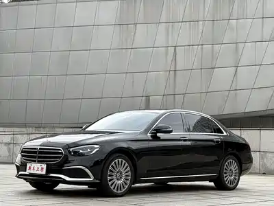Mercedes-Benz E