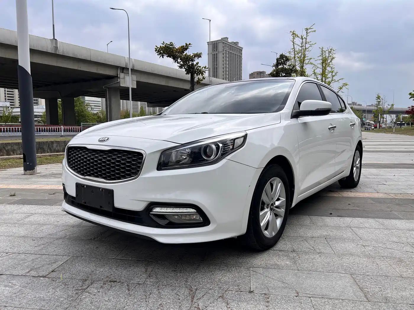 Kia K4 2014 1.8L Automatic GLS