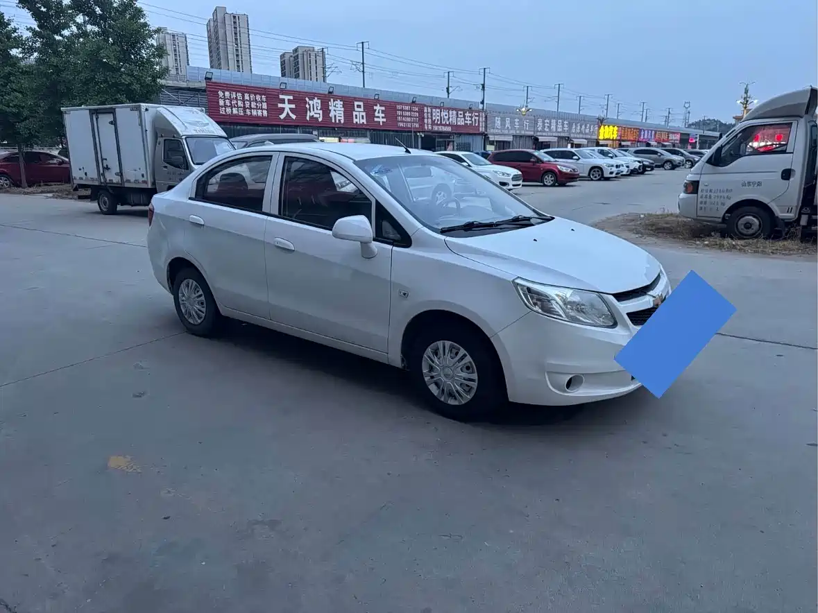 Chevrolet Sail 2013 Sedan 1.2L Manual Ideal Edition фото 5