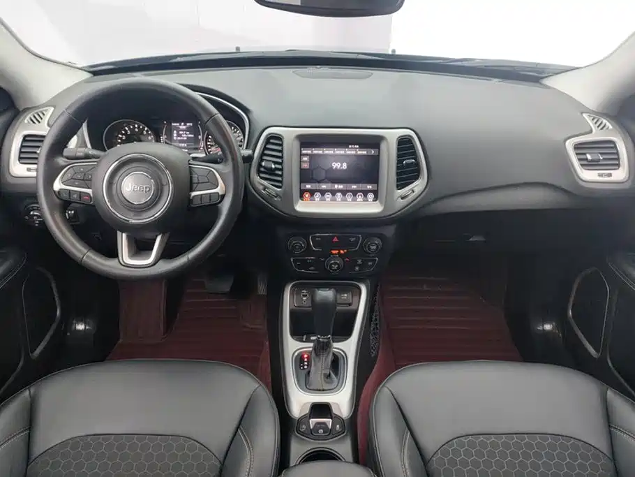 Jeep Compass 2021 2020 220T Automatic Leading Edition