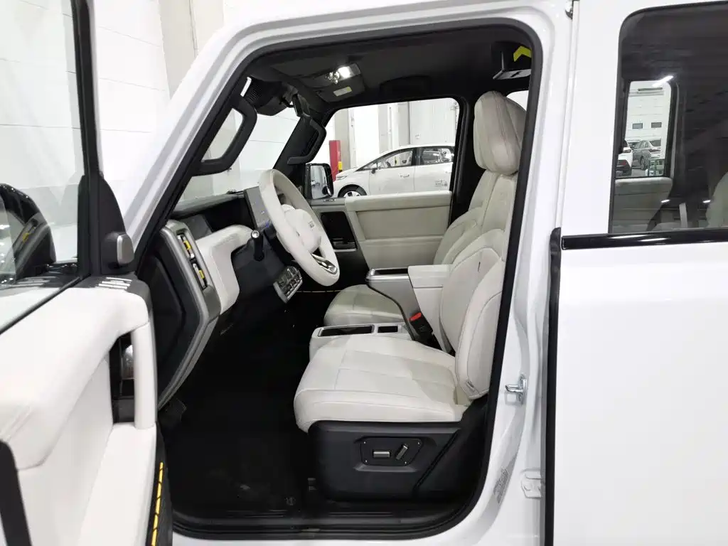 iCAR V23 2025 2025 FWD Premium Model