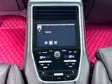Photo 4 - Porsche Panamera