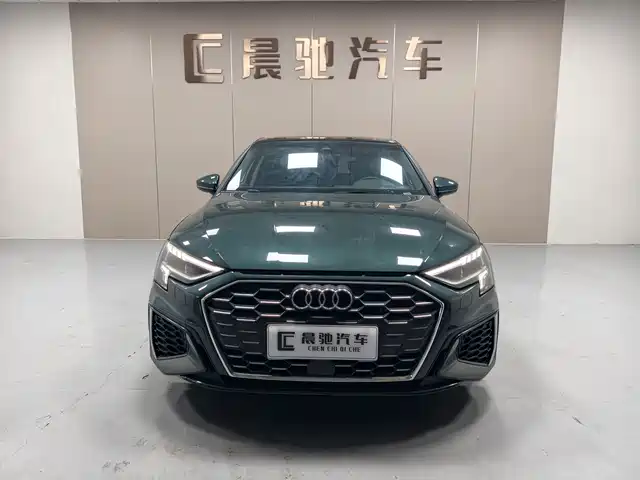 Audi A3 2024 Model Sportback 35 TFSI Fashion Sport — фото 2