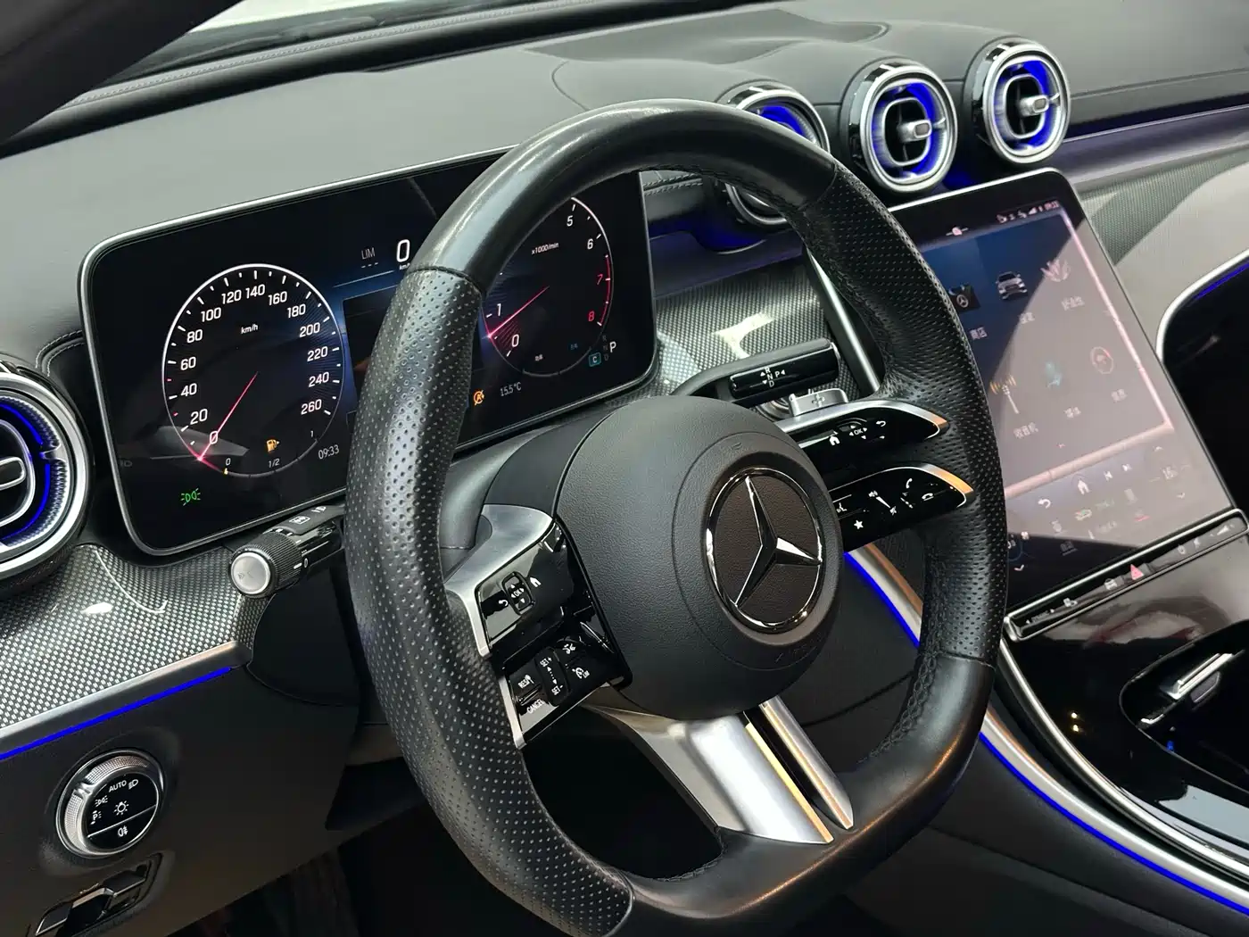 Mercedes-Benz C-Class 2024 C 260 L Night Edition Sport фото 19