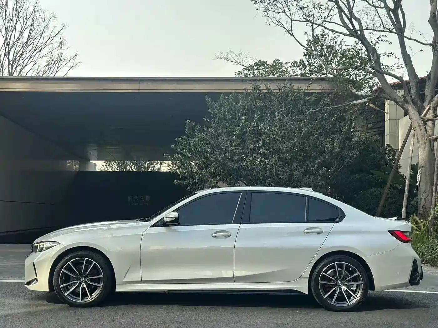 BMW 3 Series 2023 325Li M Sport Package фото 6