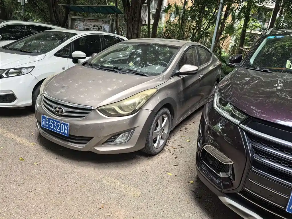 Hyundai Langdong 2012 1.6L Manual Leading