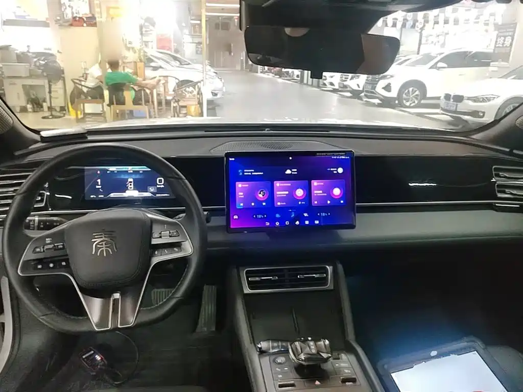 BYD Qin L 2024 DM-i 120KM Superior Edition фото 10