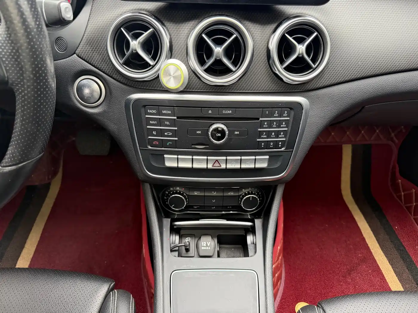 Mercedes-Benz GLA 2017 GLA 200 Dynamic фото 12