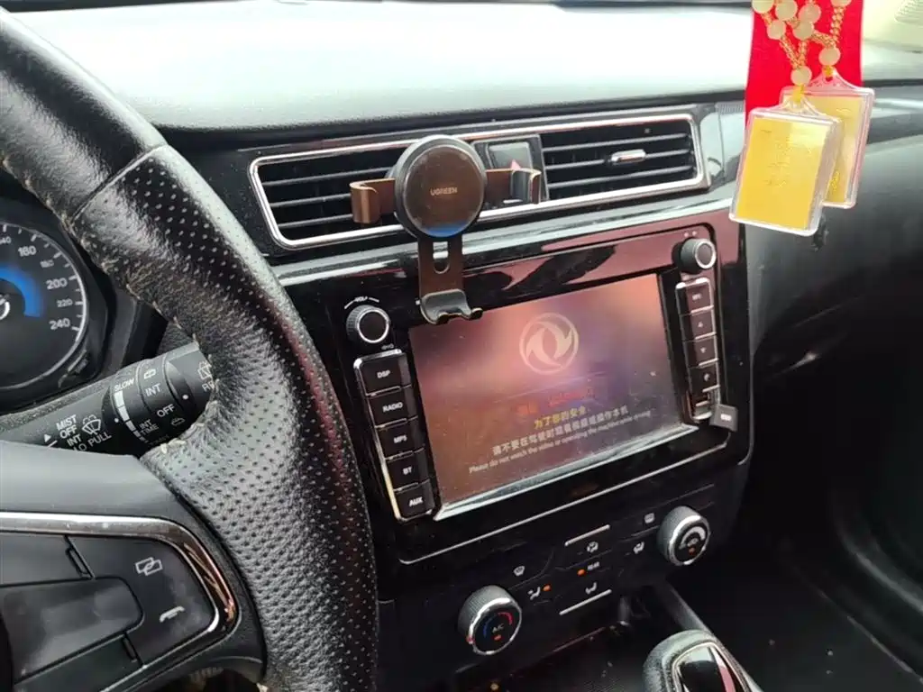 Dongfeng Fengguang Fengguang 580 2019 2017 1.5T CVT Comfort Version