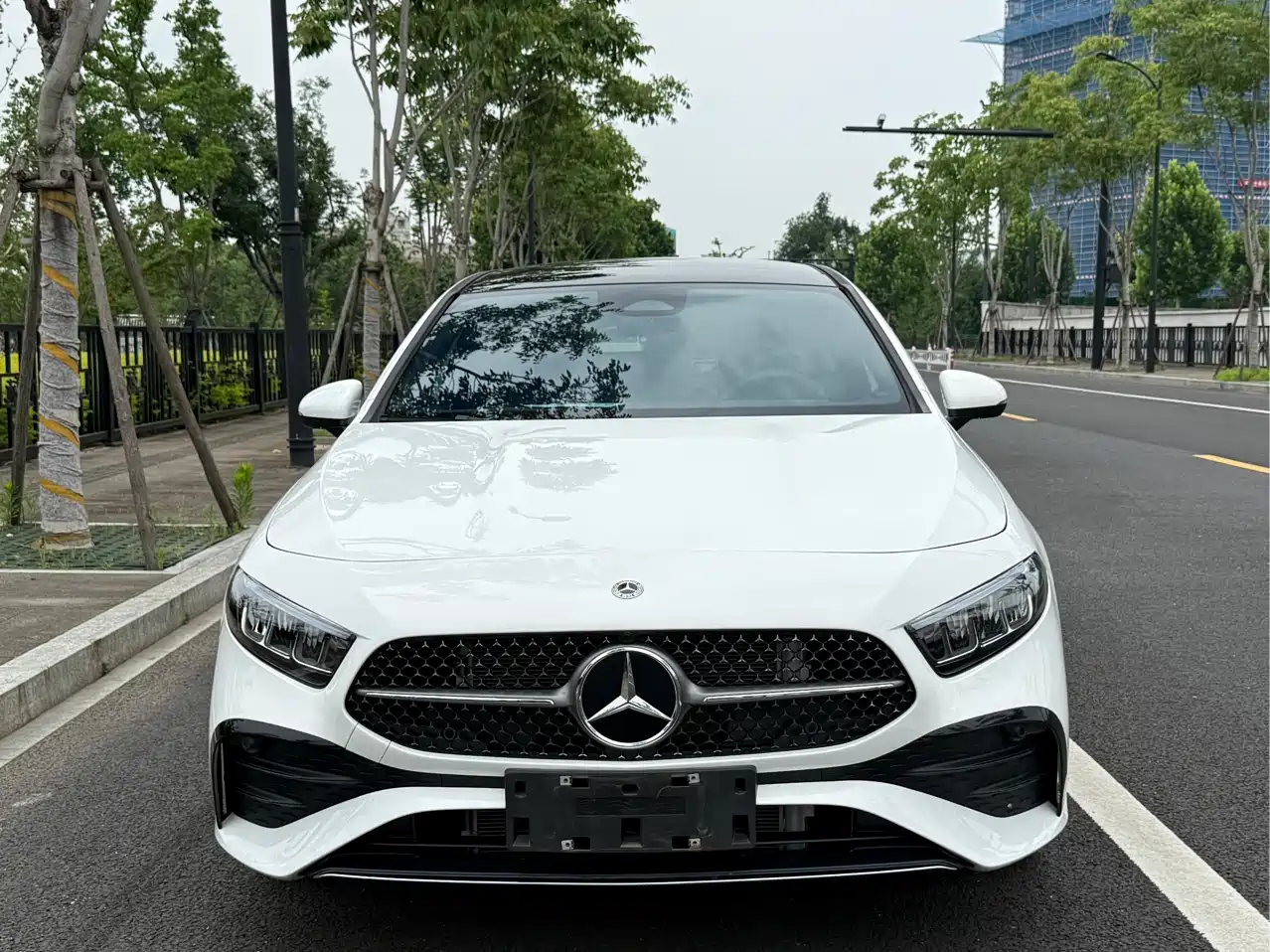 Mercedes-Benz A-Class 2023 A 200 L Fashion