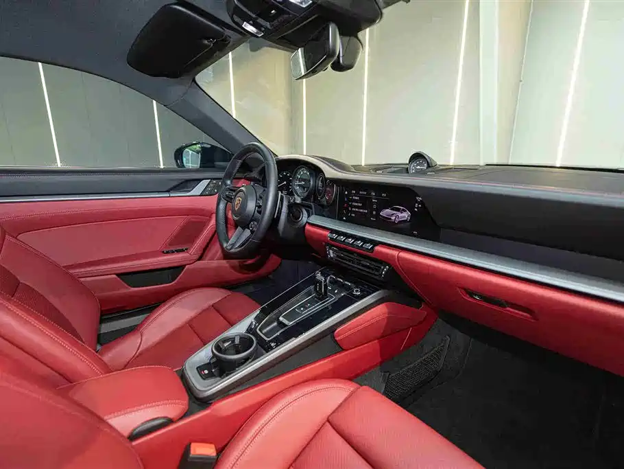 Porsche 911 2022 Carrera 3.0T фото 18