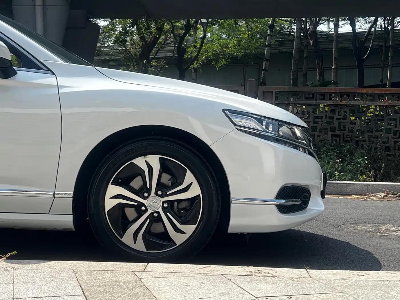 Honda Spirior 2015 2.4L Luxury Edition фото 11