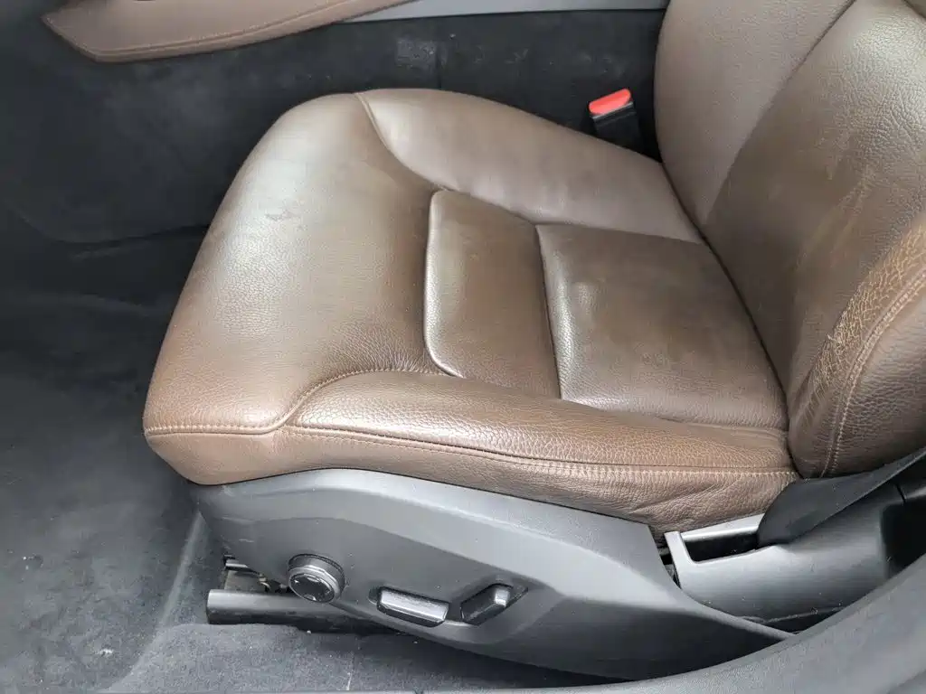 Photo 20 - Volvo S90