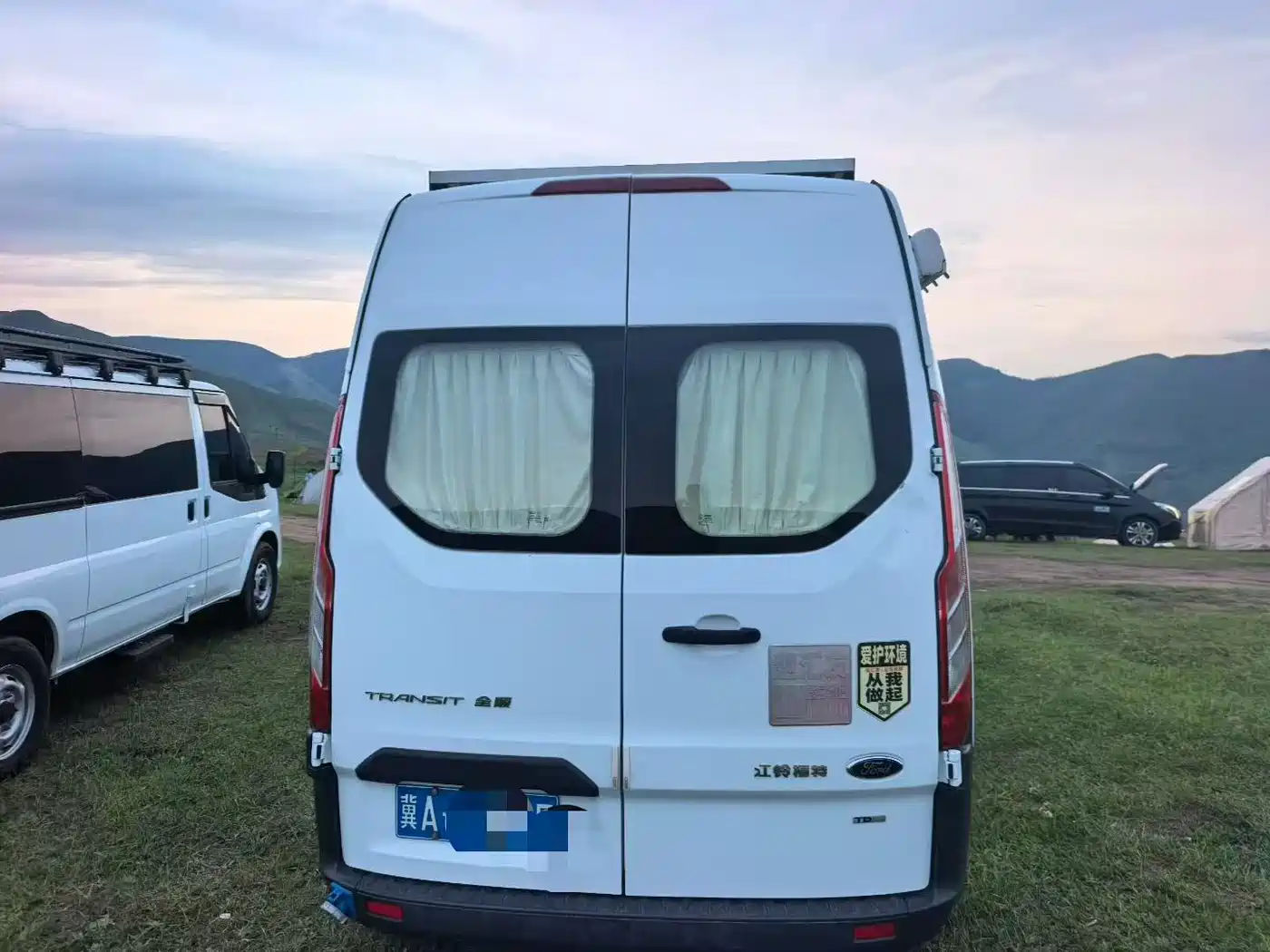 Ford Transit 2018 2017 2.0T Diesel Multi-purpose Commercial Vehicle Medium Wheelbase Medium Roof China V