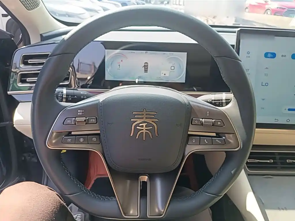 BYD Qin L 2024 DM-i 120KM Excellence Model фото 11